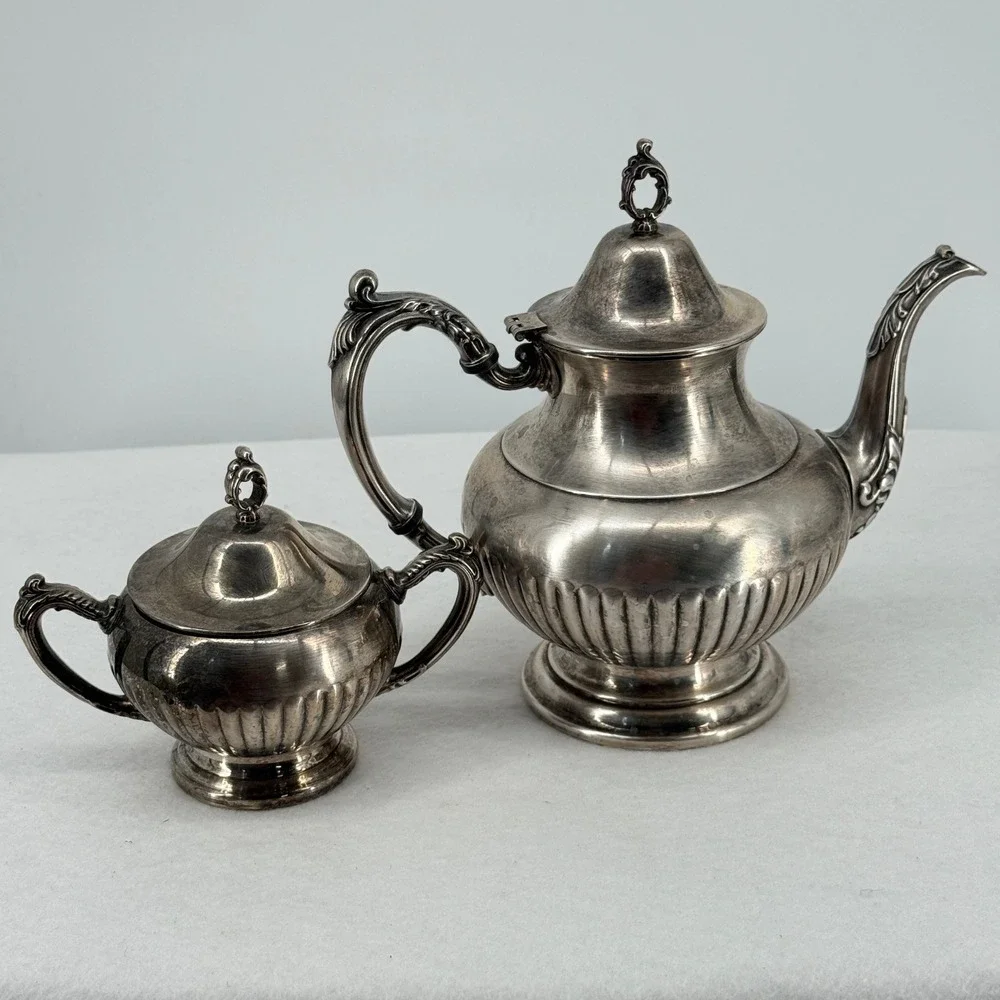 Vintage Oneida USA Silver Plated Teapot and Lidded Sugar Bowl Set Gadroon Design